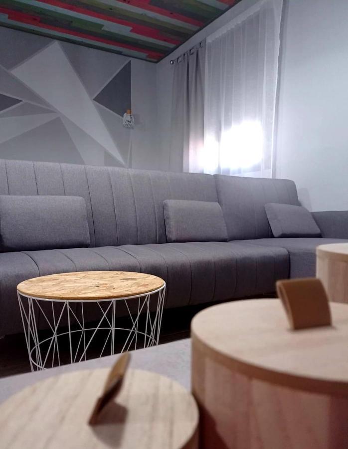 Apartamentos Callampa Torrejón el Rubio Exteriör bild