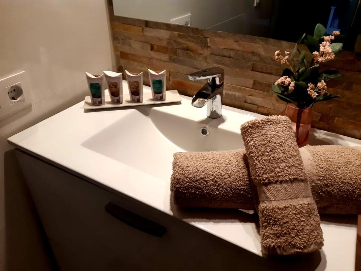 Apartamentos Callampa Torrejón el Rubio Exteriör bild
