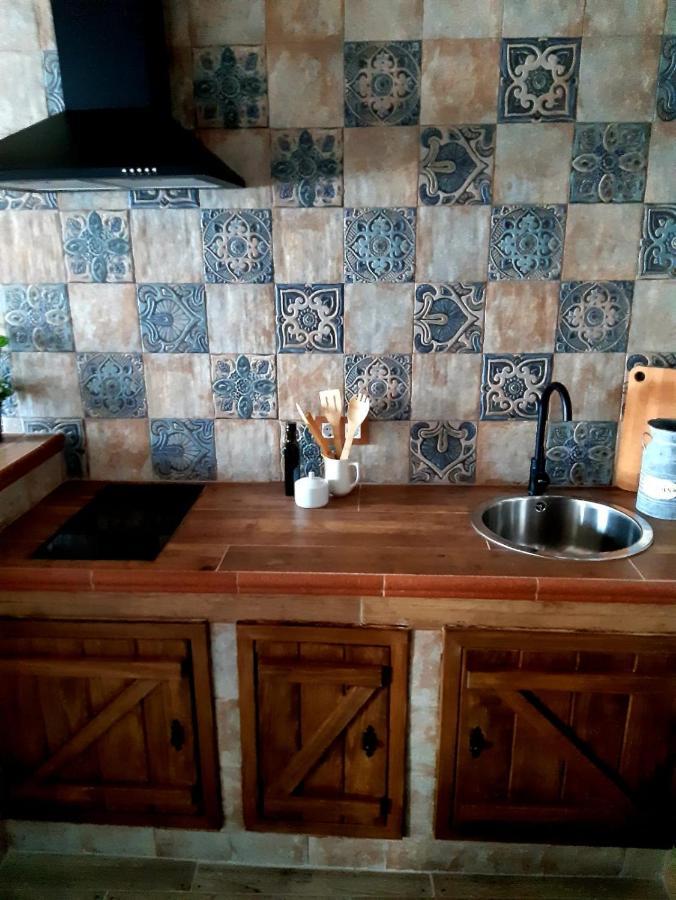 Apartamentos Callampa Torrejón el Rubio Exteriör bild