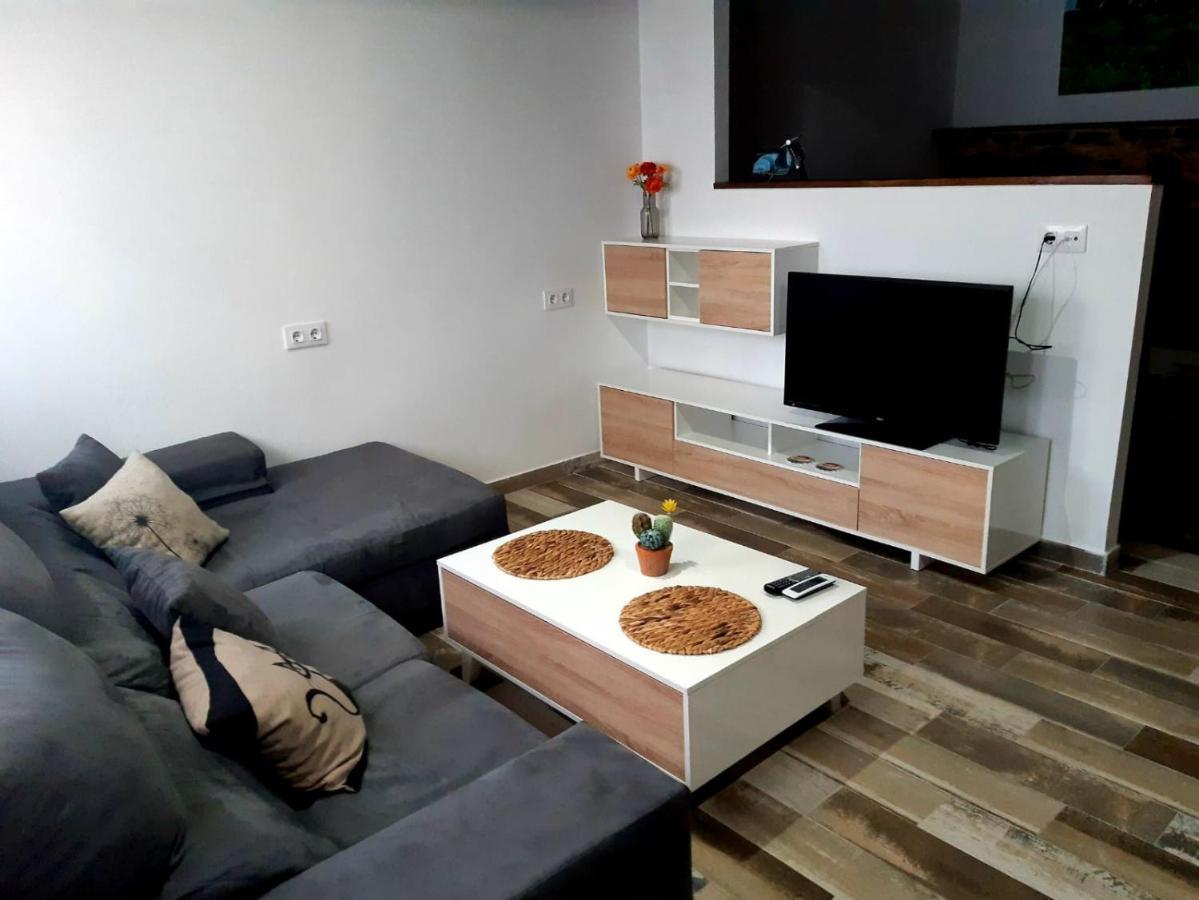Apartamentos Callampa Torrejón el Rubio Exteriör bild