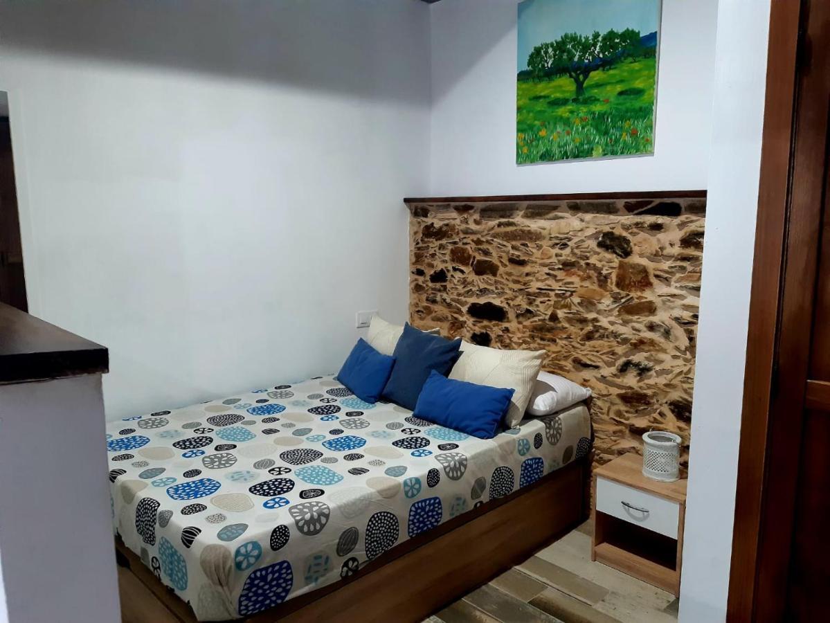 Apartamentos Callampa Torrejón el Rubio Exteriör bild