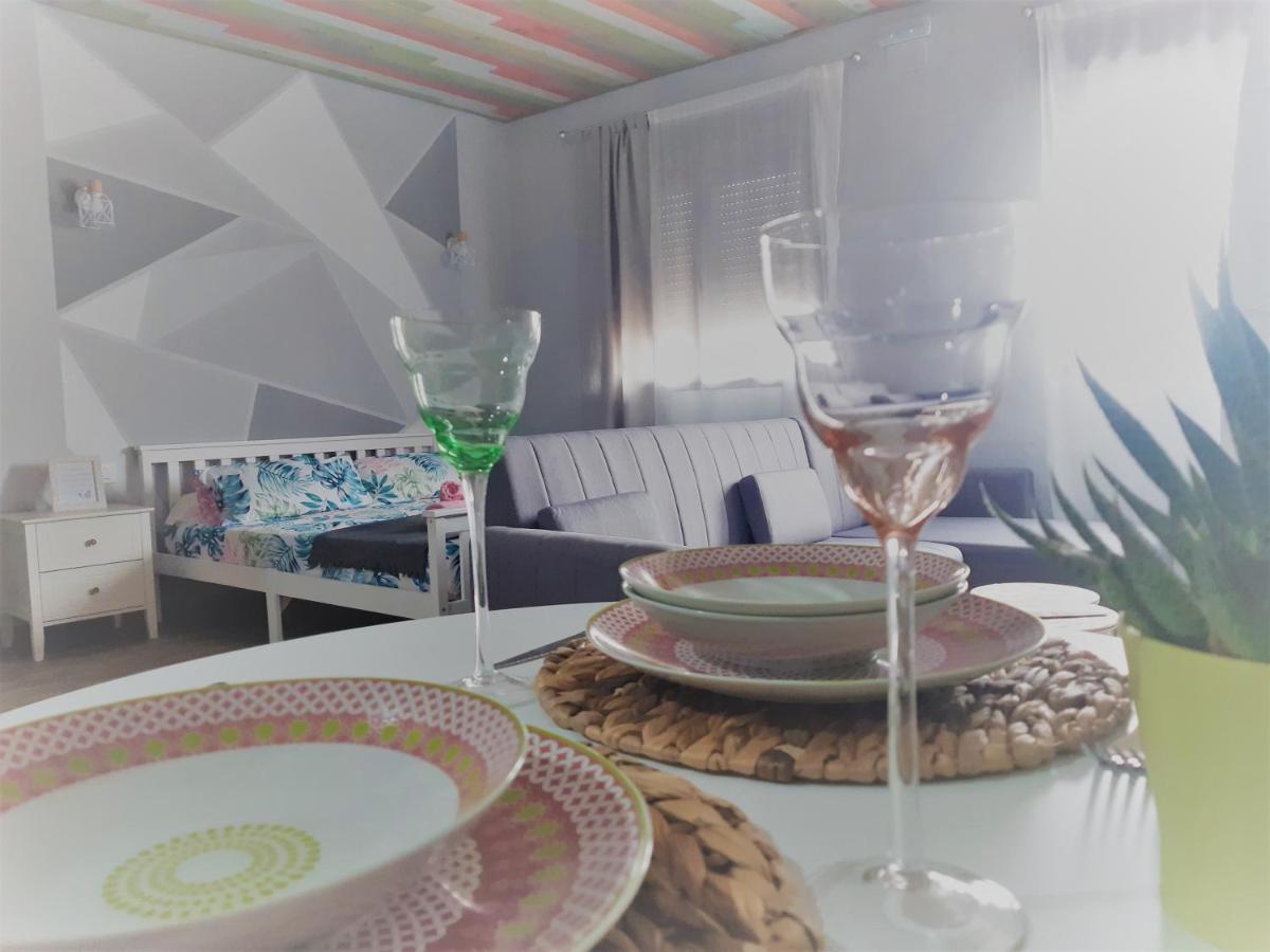Apartamentos Callampa Torrejón el Rubio Exteriör bild