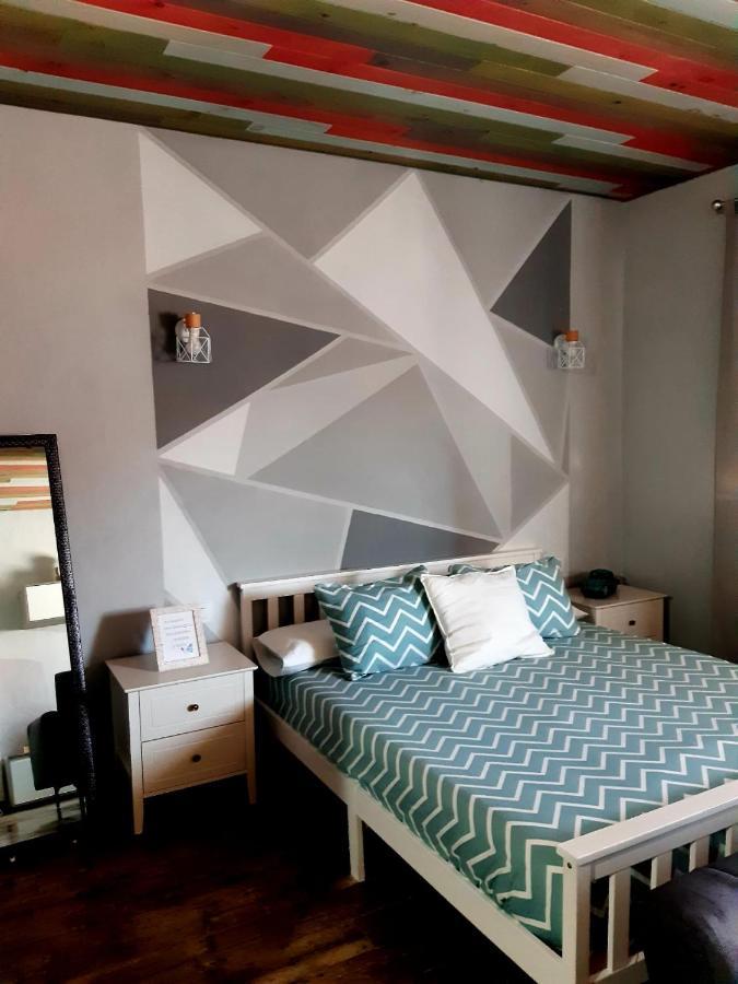 Apartamentos Callampa Torrejón el Rubio Rum bild