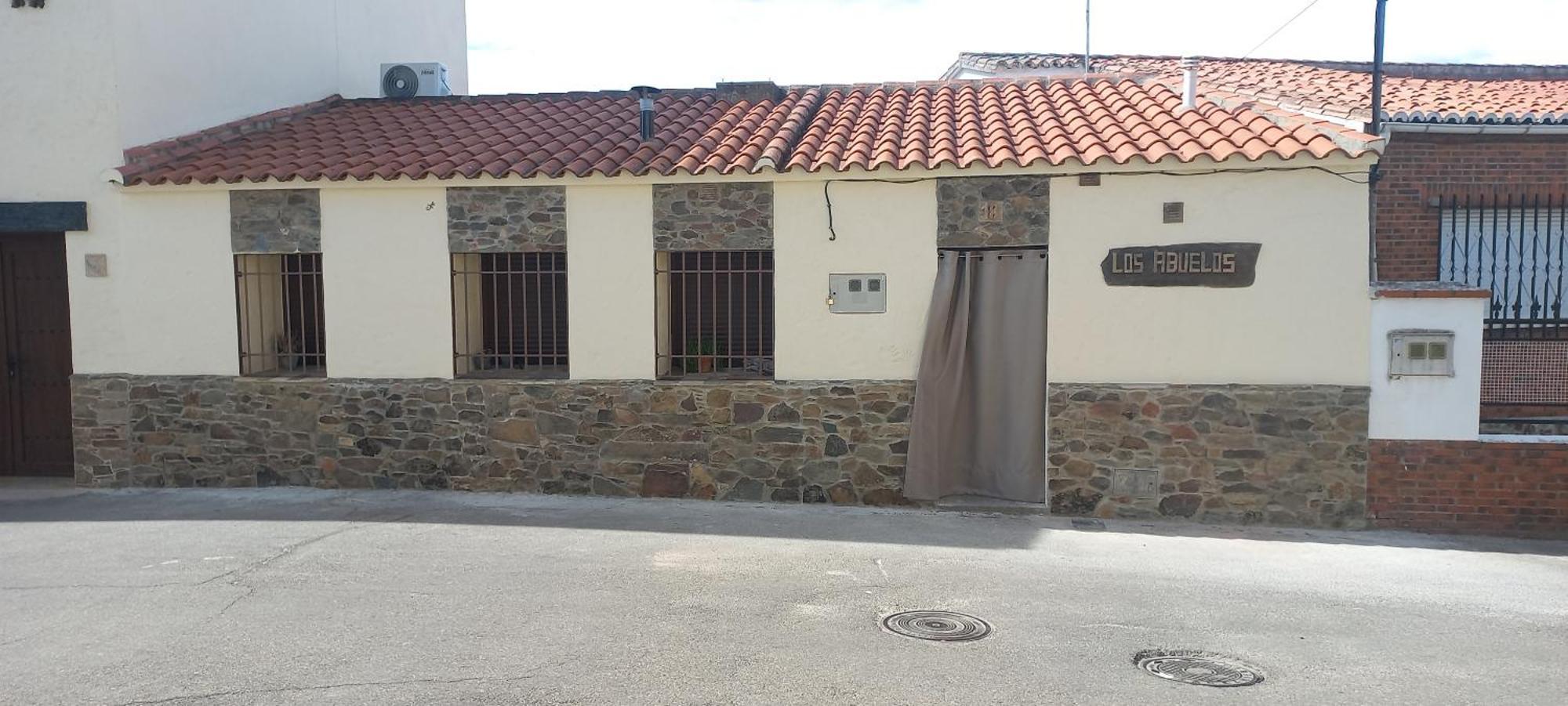 Apartamentos Callampa Torrejón el Rubio Exteriör bild